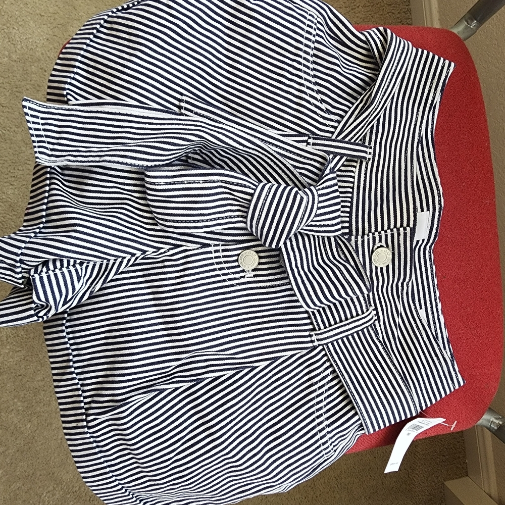 GAP STRIPED SHORTS